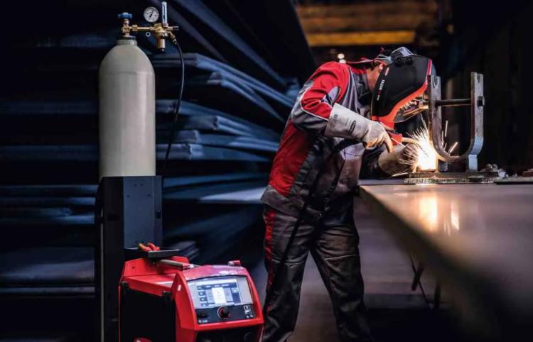 Какой газ используется для сварки полуавтоматом